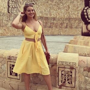 Meet your Posher, Henna